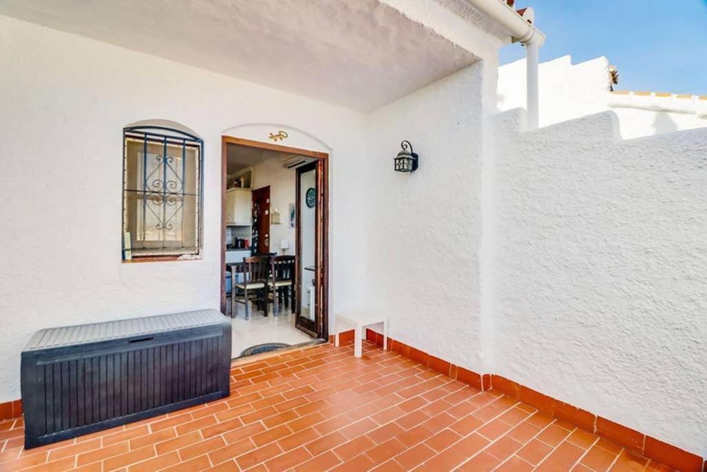 Capistrano Village, 1 Bedroom + Free Wi-Fi Nerja Exterior foto