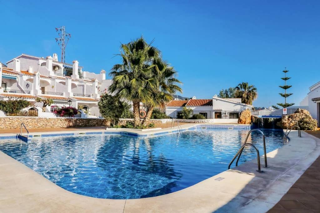 Capistrano Village, 1 Bedroom + Free Wi-Fi Nerja Exterior foto