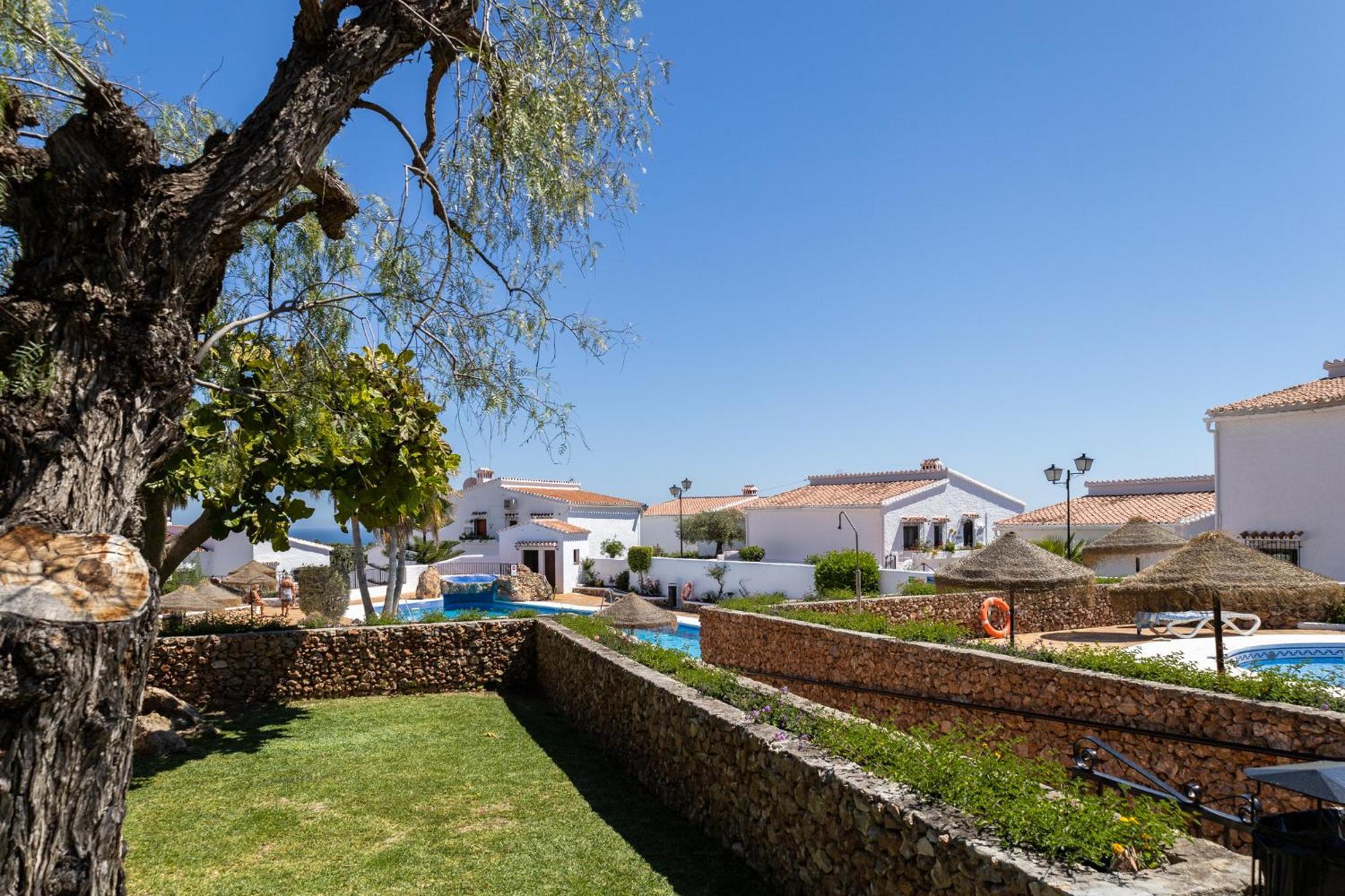 Capistrano Village, 1 Bedroom + Free Wi-Fi Nerja Exterior foto