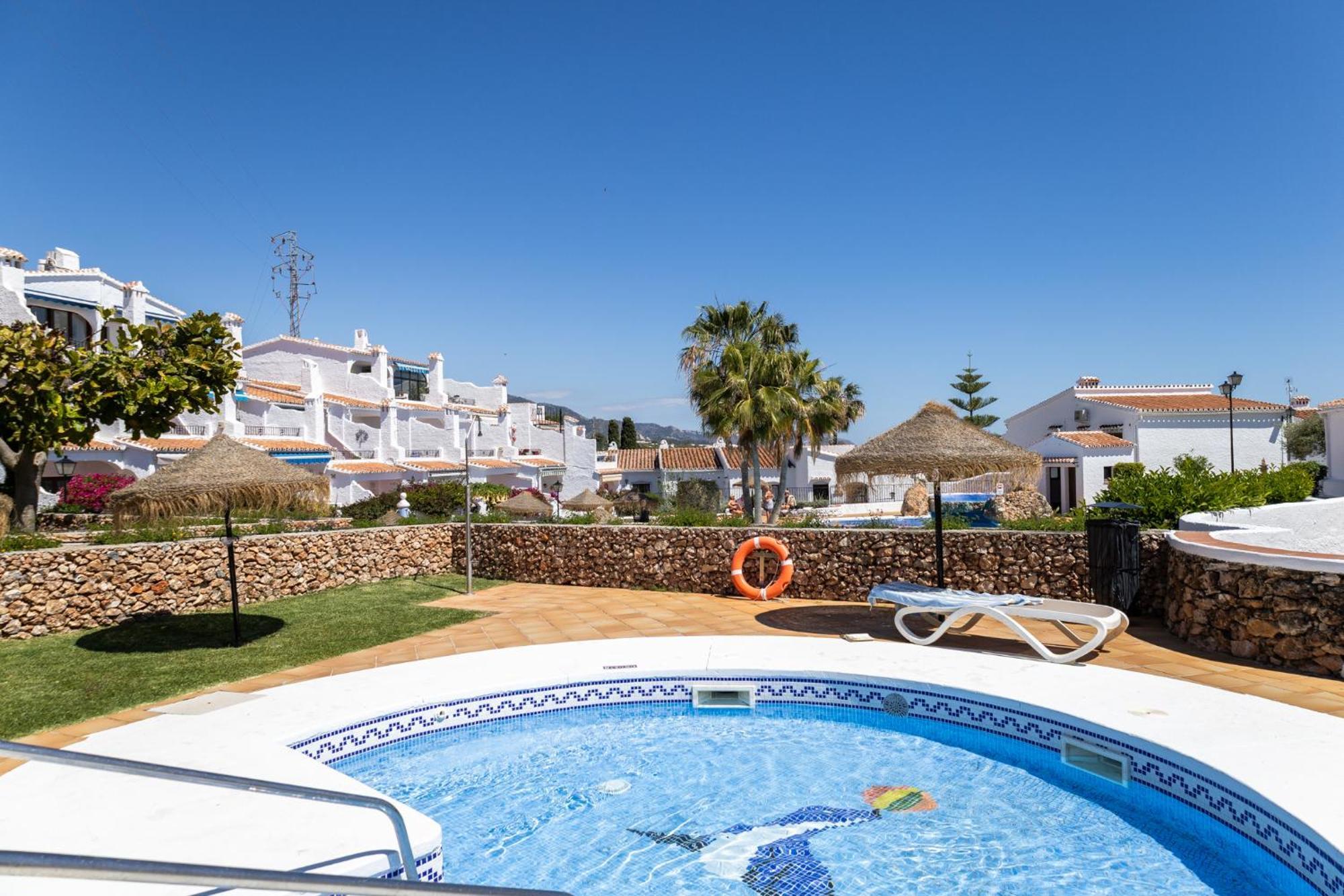 Capistrano Village, 1 Bedroom + Free Wi-Fi Nerja Exterior foto